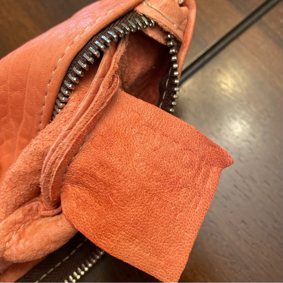 Maxon Collection Italian Small Leather Crossbody Bag - Picture 10 of 11